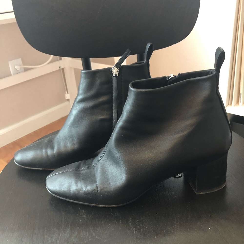 BLACK EVERLANE DAY BOOTS